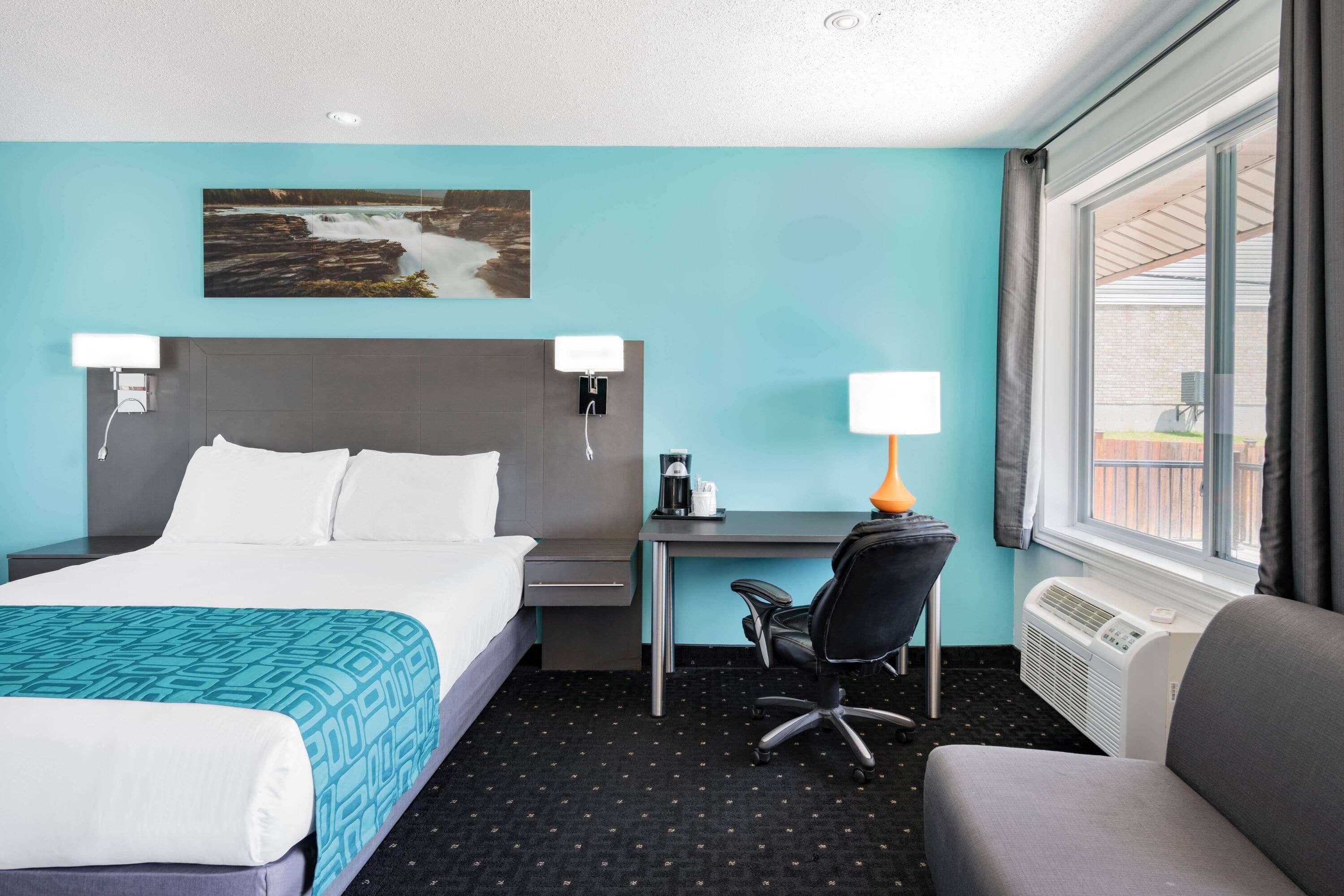 Howard Johnson By Wyndham Gananoque Exterior photo